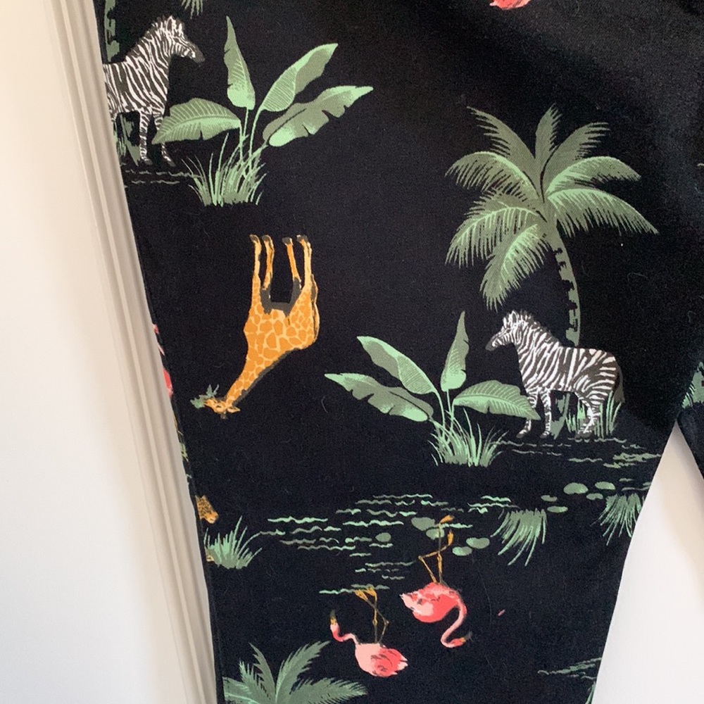 On Pixie Pant. - image 4